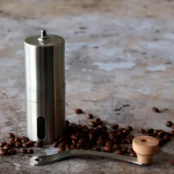 Ogo Living Café^Moulin à café manuel en inox Isaak 13,5 cm -