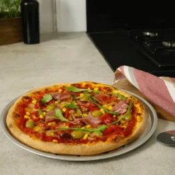 Alice Delice Cuisson Au Four|Pizza^Plaque à pizza perforée en fer blanc 30 cm - Alice Délice