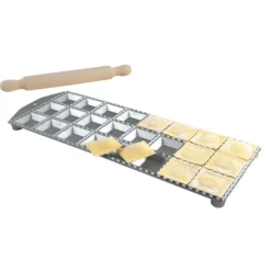 Alice Delice Ustensiles Spécifiques|Pâtes Fraîches Maison^Plaque à 24 raviolis avec rouleau en bois - Alice Délice